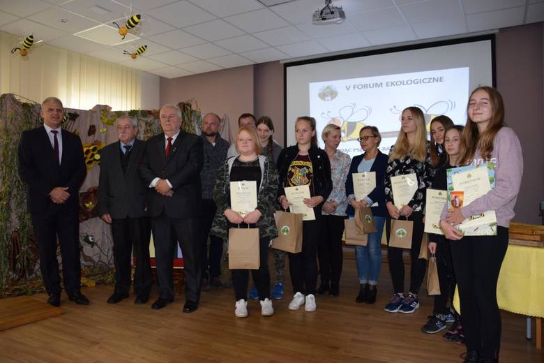 Forum "Ratując pszczoły - ratujesz ludzkość" w szkole rolniczej w Zduńskiej Dąbrowie [ZDJĘCIA]
