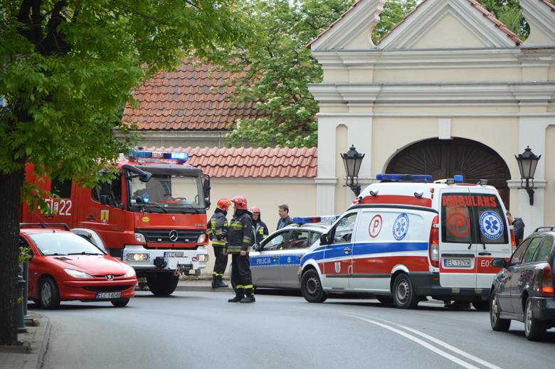 Wypadek drogowy w Łowiczu. Jedna osoba trafiła do szpitala [ZDJĘCIA]