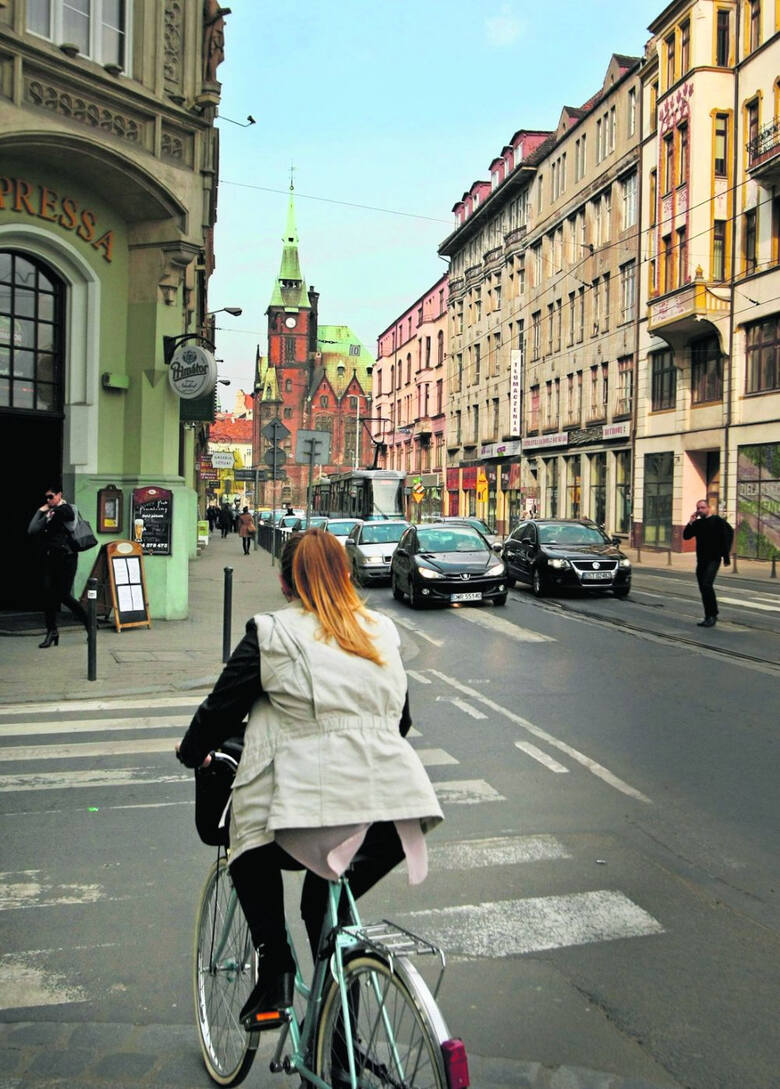 Na Krupniczej pojawi się ścieżka rowerowa. Będą też dwa przystanki tramwajowe (tzw. wiedeńskie). Samochody pojadą wolniej, fot. Tomasz Hołod