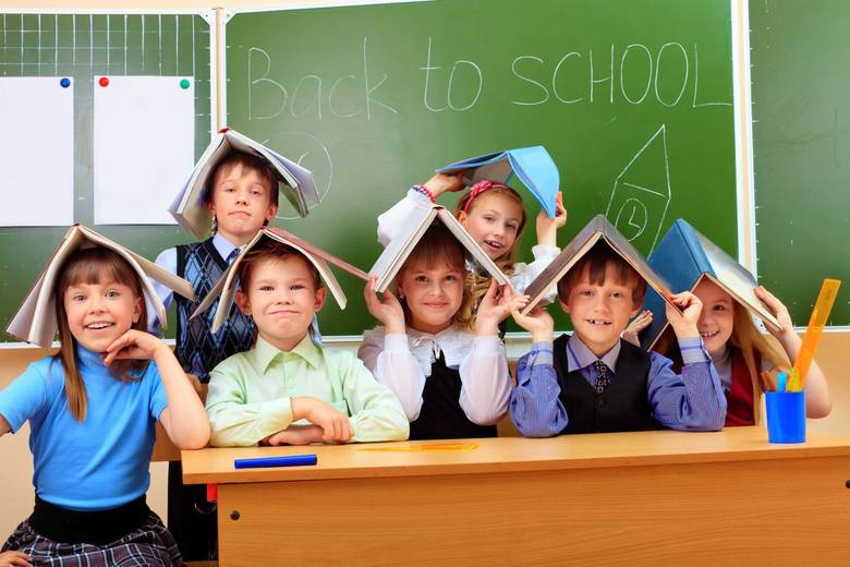 Dyrektor szkoły lub placówki może w danym roku szkolnym ustalić dodatkowe dni wolne od zajęć dydaktyczno-wychowawczych