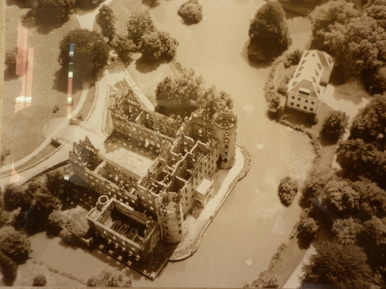 Park i pałac ucierpiały podczas II wojny światowej