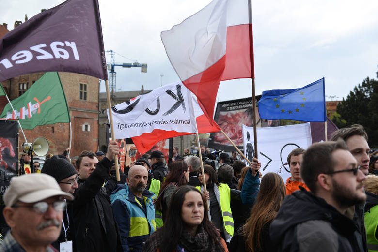 Manifestacja pod hasłem „uSTAWKA:prawa kobiet”  w Gdańsku (24.04.2016 r.)