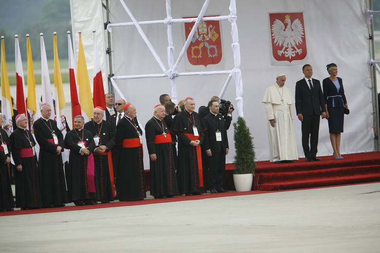 Przylot papieża Franciszka do Krakowa [ZDJĘCIA, WIDEO]