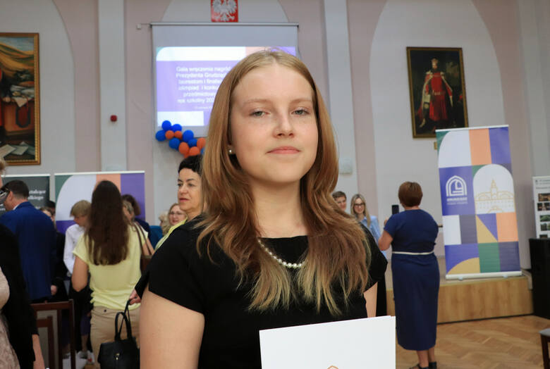Nadia Krause, ósmoklasistka ze Szkoły Podstawowej nr 7 w Grudziądzu odniosła sukcesy na dwóch konkursach.
