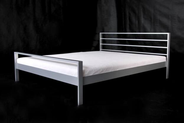 Metalowe łóżka