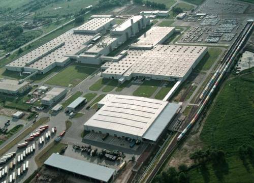 Fabryka Opla w Gliwicach jako jedyna produkuje model Agila, wytwarza także Astrę II i Zafirę.