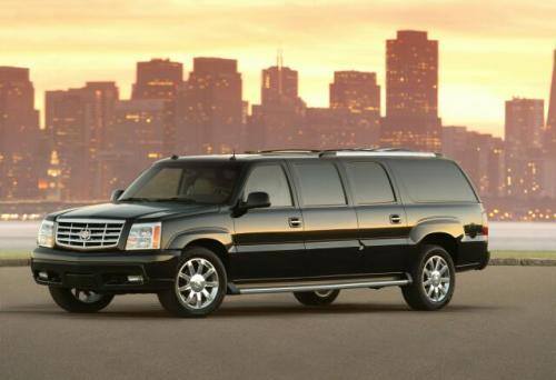 Cadillac Escalade ESVe Limousine to pojazd specjalnie przystosowany do potrzeb administracji obecnego prezydenta USA.