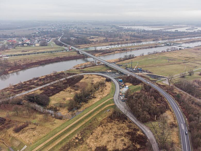 Rozpoczęły się prace przygotowawcze do ważnej inwestycji na drodze wojewódzkiej 781 obejmującej budowę mostu w Jankowicach