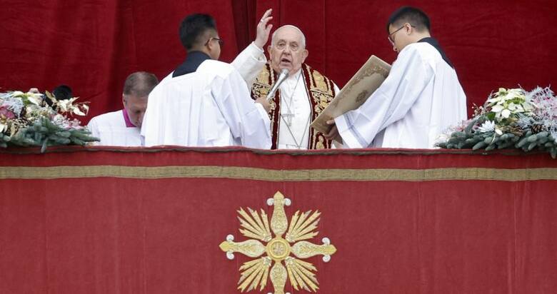 Papież Franciszek w wygłoszonym bożonarodzeniowym orędziu apelował o pokój.