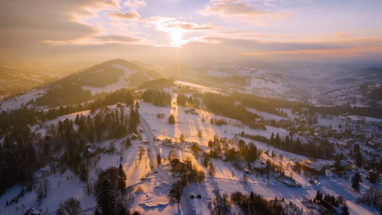 Słońce nad górami Beskidu Śląskiego