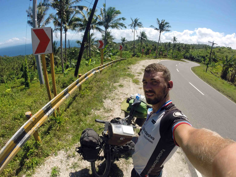 Damian Dukiewicz wybrał się w rowerową wyprawę Szlakiem Jedwabnym na Filipiny.