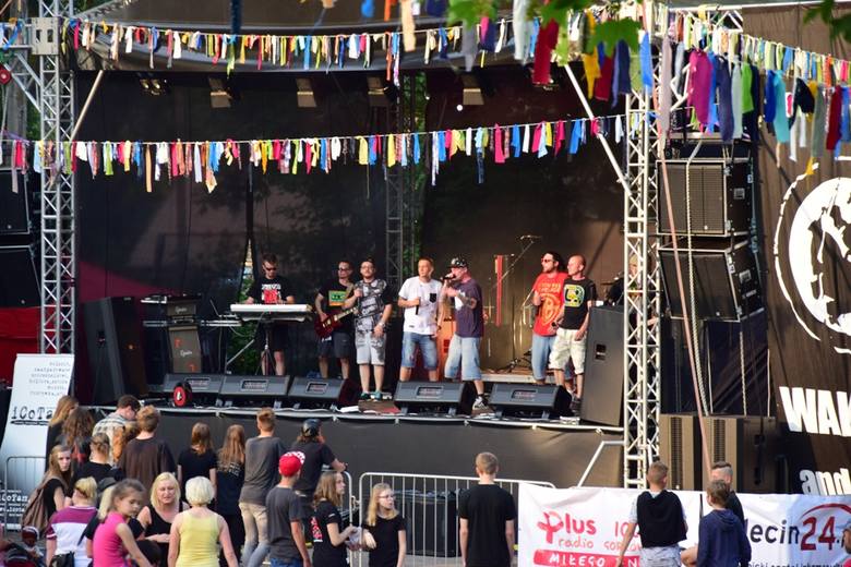 <strong>Wake Up Festiwal w Sulęcinie rozpoczął się już w piątek. Przez pierwsze dwa dni festiwalu królowała muzyka. Na niedzielę zaplanowano się Wake Up Kids skierowany do najmłodszych, a od poniedziałku w ramach festiwalu zaczynają się Sztuki Ulicy.</strong> <br /> <br /> - W sobotę, przez teren...