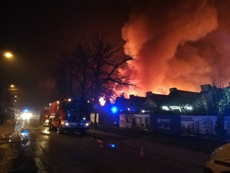 Pożar hali na wrocławskich Stabłowicach
