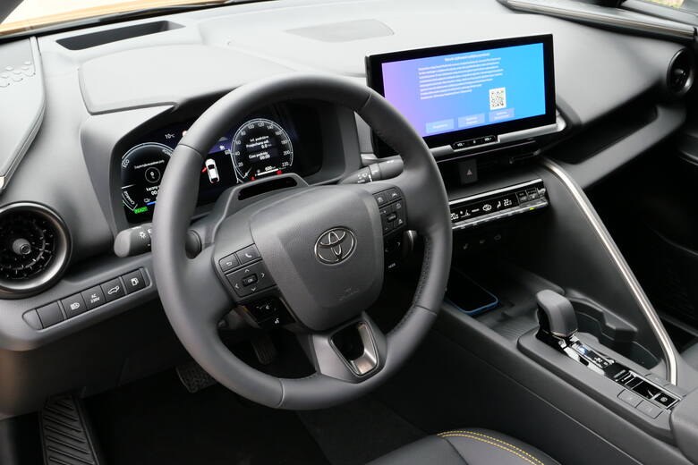 Toyota C-HR Plug-in Hybrid 2024. Test. Jazda bez ograniczeń          