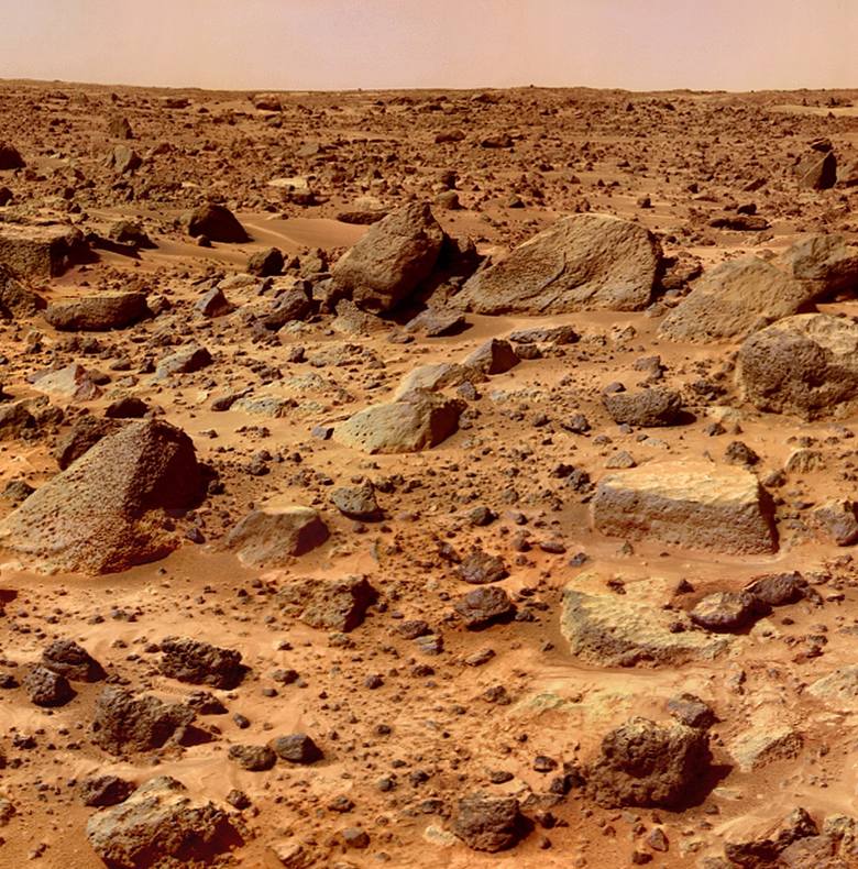 Ludzie, którzy zdecydowaliby się na życie na Marsie musieliby przebywać w specjalnie dostosowanych do tego pomieszczeniach. Na zewnątrz można by było