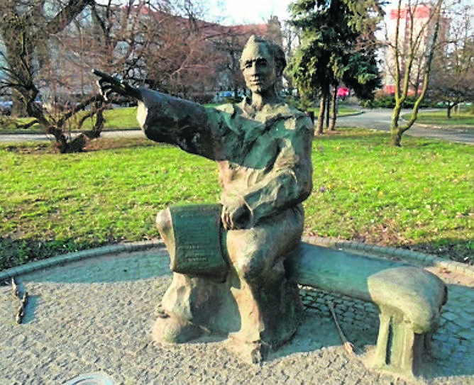 Głogowczyk zasłużył się w Krakowie, a pomnik ma w Głogowie