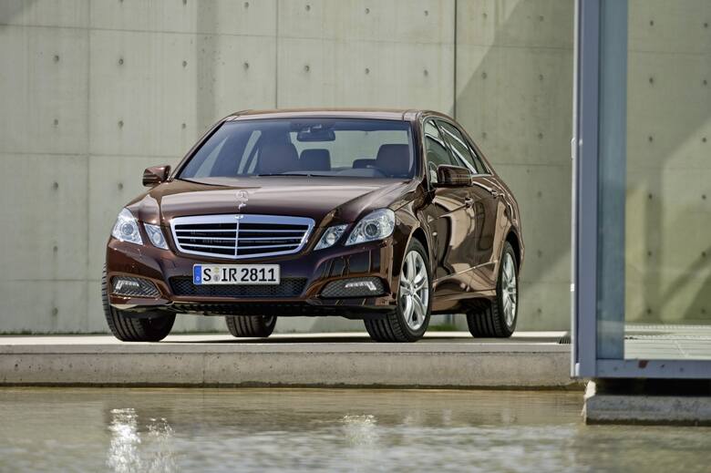 Historia Mercedesa w ostatnich 30 latach ma swoje jasne i ciemne strony. Kiedy powszechnie szanowane modele takie jak W124, czy W140 zeszły ze sceny