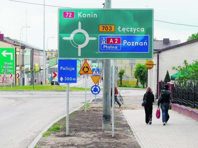 Dzięki przebudowie drogi 703 mieszkańcy Poddębic zyskali dobre połączenie z autostradą A2