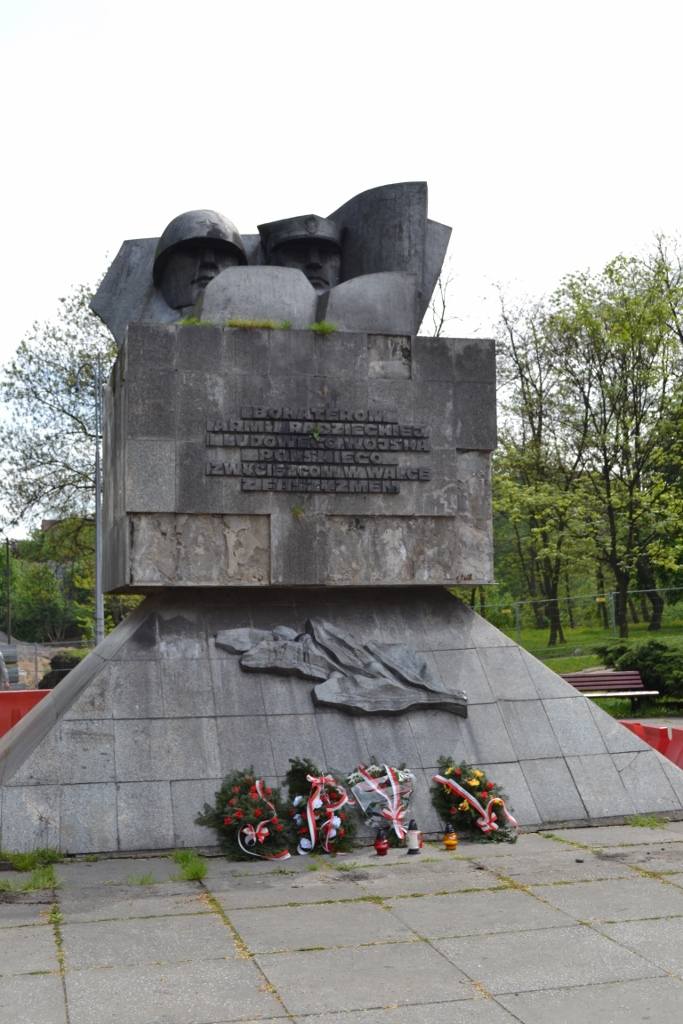 Pomniki PRL-u: z szacunkiem dla historii, ale nie można tolerować kłamstw [INTERAKTYWNA MAPA]