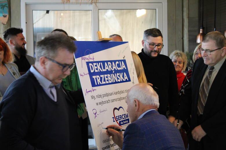 Burmistrz Trzebini Jarosław Okoczuk odkrył karty. Znamy kandydatów na radnych