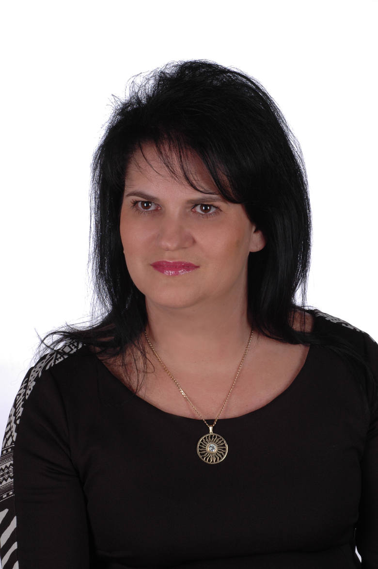 Agata Kosiorek ma 49 lat i mieszka w Głownie
