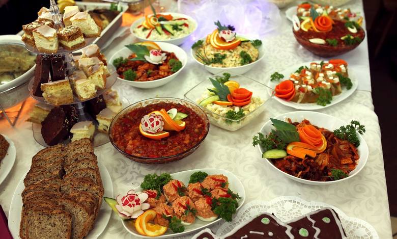 Gospodynie z Krajny potwierdzają, że są potrawy, które różnią się od tych z innych regionów Polski i zachęcają do ich próbowania.