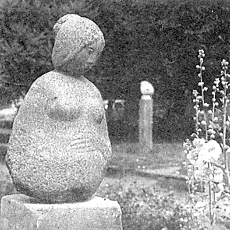 Rzeźba Stanisława Horno-Popławskiego  „Partyzant”  była częścią  plenerowej ekspozycji w bydgoskim botaniku.