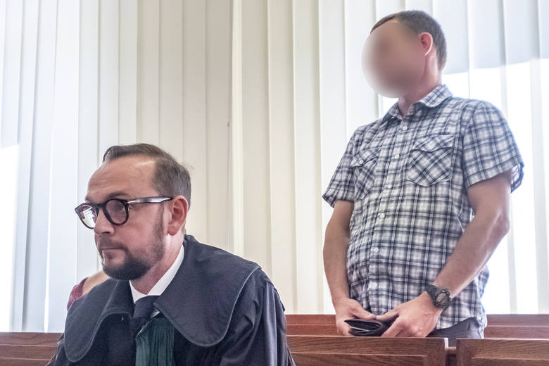 W poznańskim Sądzie Okręgowym odbyła się poniedziałek, 17 czerwca, pierwsza rozprawa w sprawie Macieja M. i hodowli zwierząt w Pyszącej.