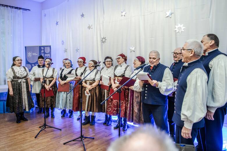 Dom Ludowy w Dworach Drugich był miejscem tegorocznego "Spotkania z Tradycją Świąteczną" w gminie Oświęcim