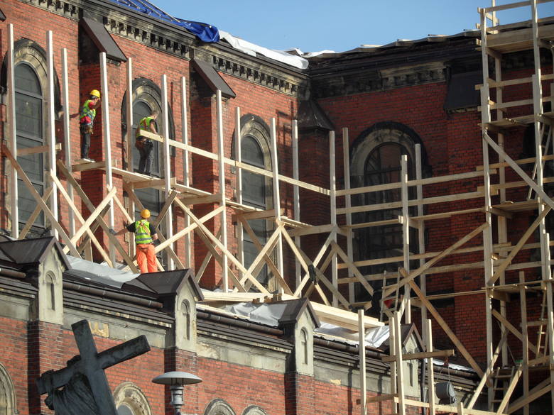 Pożar katedry w Sosnowcu: Malowidło Tetmajera niszczeje. Potrzebna pomoc