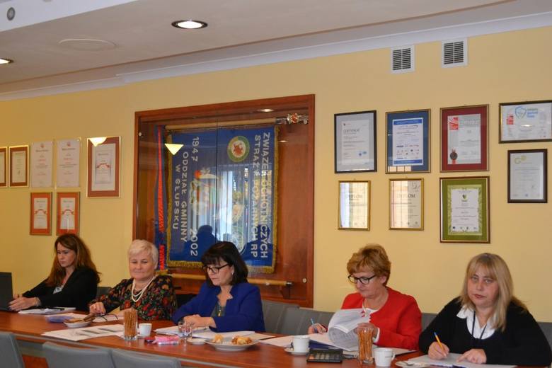 We wtorek (8 listopada) odbyła się sesja Rady Gminy Słupsk. Radni podjęli uchwałę ws. przyjęcia stanowiska dotyczącego poparcia budowy drogi ekspresowej