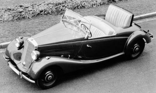 Fot. Mercedes-Benz: Nadwozie roadster (1938 –40) tylko z pozoru wygląda atrakcyjnie. Chowane w bagażniku dodatkowe siedzenie, zwane „miejscem dla teściowej”