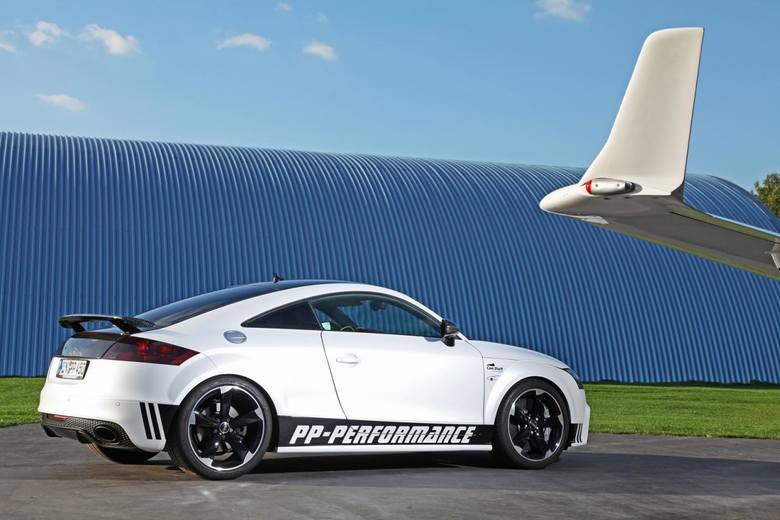 Audi TT RS Black & White Edition / Fot. PP-Performance and Cam Shaft
