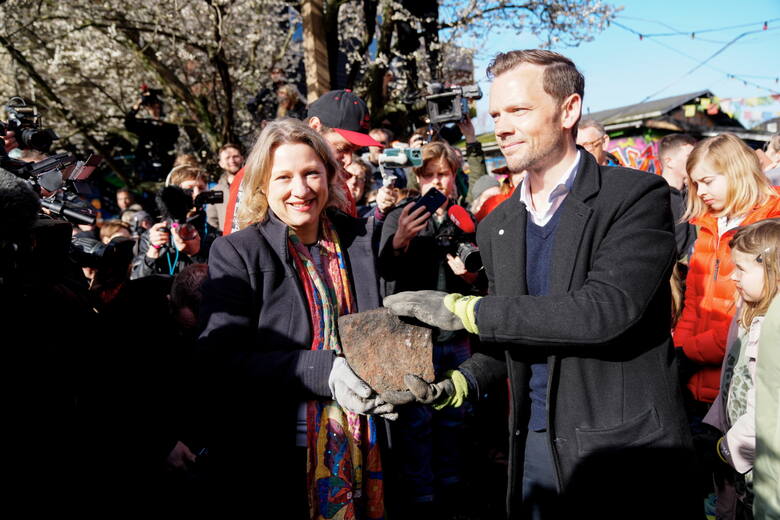 Burmistrz Kopenhagi Sophie Haestorp Andersen oraz minister sprawiedliwości Peter Hummelgaard także wzięli udział w akcji.