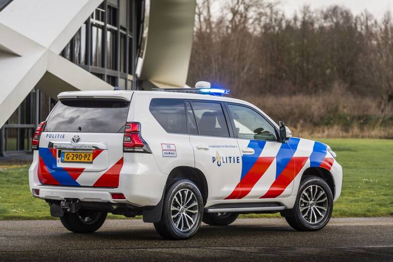Toyota podpisała umowę z Policją Narodową w Niderlandach na dostarczenie floty nowych samochodów terenowych. Do służby w policji zostały wybrane Toyota