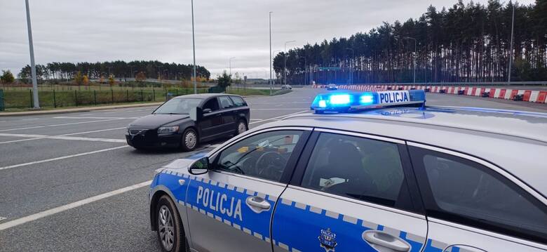 Policjanci ze Świebodzina zatrzymali kierowcę, prowadzącego auto pod wpływem alkoholu