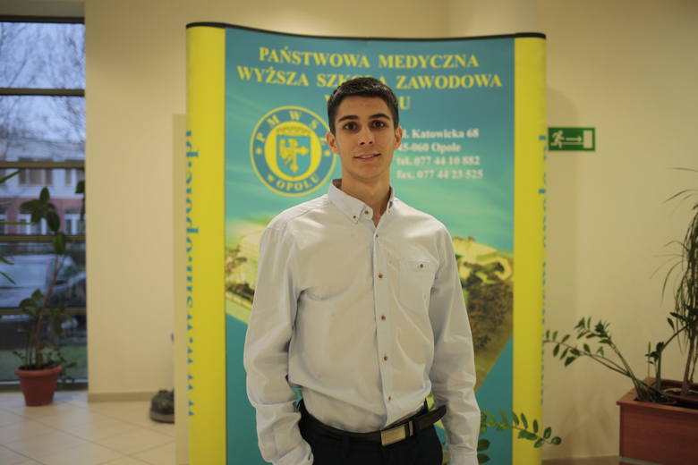 Kamil Zwierzchowski, student II roku studiów magisterskich z fizjoterapii.