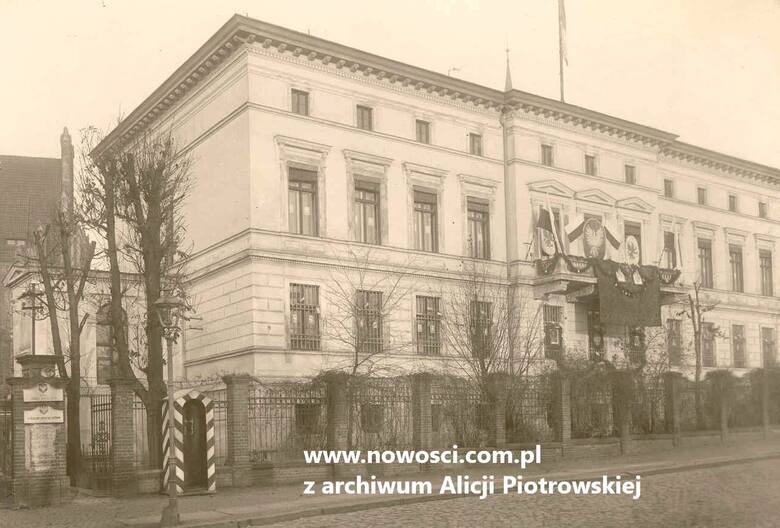 Siedziba Dowództwa Okręgu Korpusu nr VIII przy Woli Zamkowej w Toruniu - zdjęcie przedwojenne.