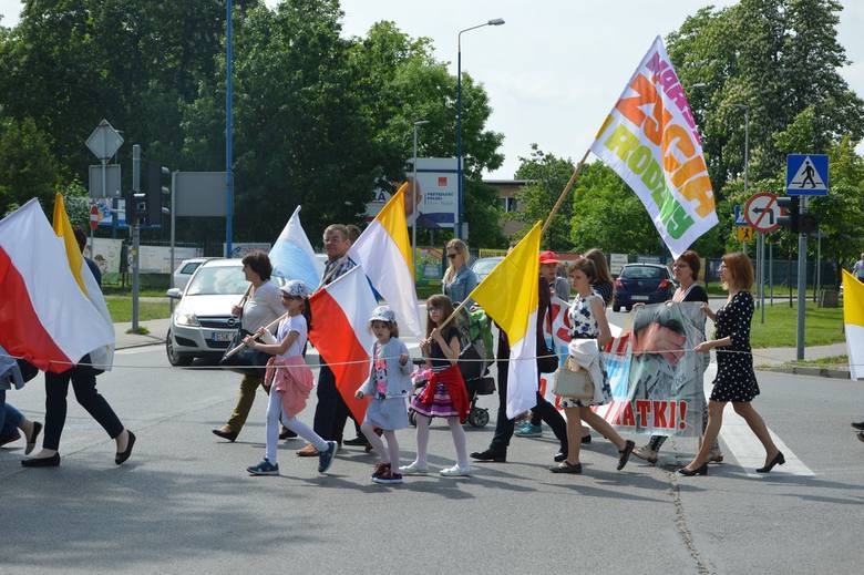 Marsz dla Życia i Rodziny przeszedł ulicami Skierniewic [ZDJĘCIA]