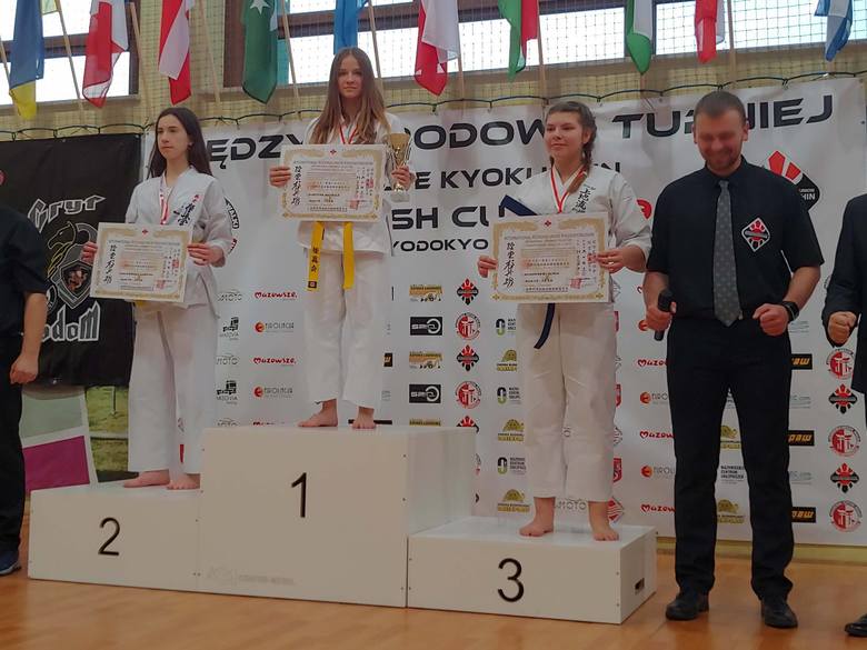 Rawski Klub Karate Kyokushin przywiózł 8 medali z Siedlec [ZDJĘCIA]