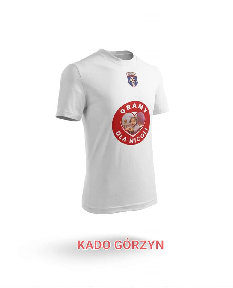 Wstępny projekt koszulki, w jakiej na rozgrzewce i przedmeczowej prezentacji pokażą się piłkarze Kado Górzyn