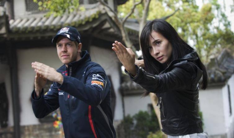 Sebastian Vettel w azjatyckim kinie akcji. Zobacz film