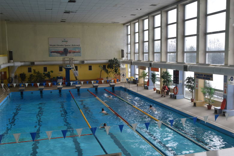 Tragedia w Rybniku. 14-letni Władek utonął na basenie MOSir w Rybniku