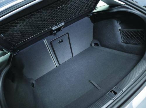 Fot. Audi: Audi ma bagażnik o pojemności 370 l.