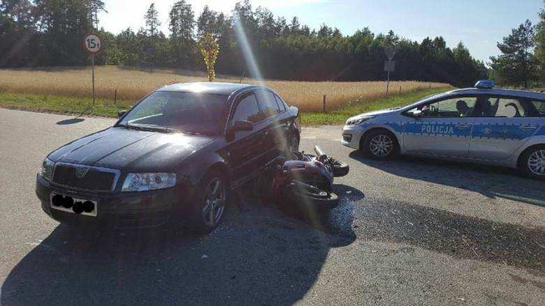 Było to na drodze między miejscowościami Szumowo a Śniadowo. Zderzenie nastąpiło na skrzyżowaniu.Zobacz też Audi zderzyło się z krową. Samochód uszkodzony.