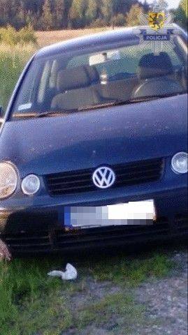 W dniu zaginięcia poruszała się samochodem marki Volkswagen Polo koloru ciemnego.