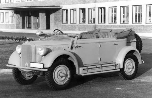 Fot. Mercedes-Benz: Przed II woja światową Niemcy miały swoje zamorskie kolonie,. Do poruszania się w trudnym terenie przygotowano  samochód „kolonialny”,