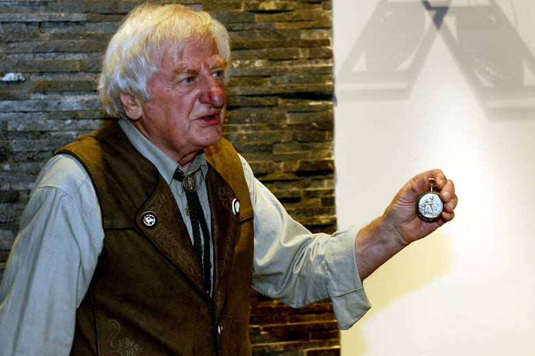 Bogdan Szczepanik jest zafascynowany zegarkami kieszonkowymi. W ciągu kilkudziesięciu lat zgromadził pokaźną kolekcję małych arcydzieł zegarmistrzostwa