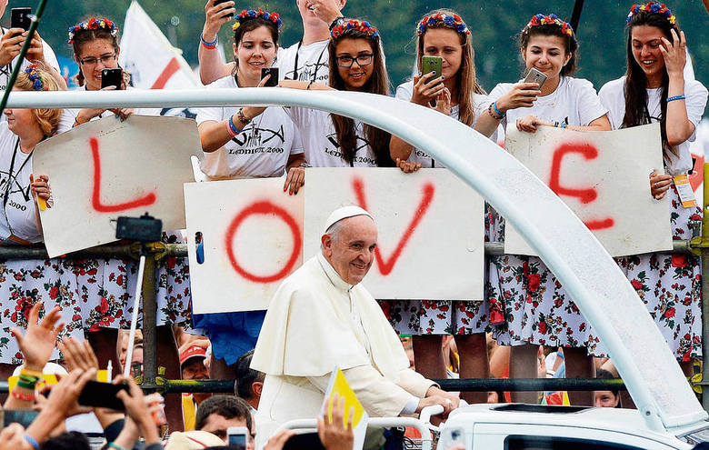 Miłość i miłosierdzie - te słowa staną się symbolem papieskiej wizyty