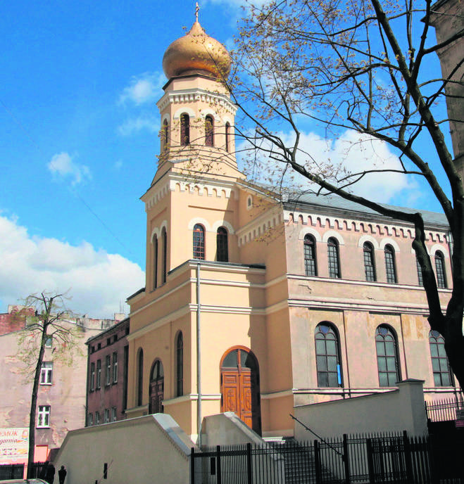 Cerkiew p.w św. Aleksandra Newskiego stoi koło Dworca Fabrycznego i jest jedną z najpiękniejszych łódzkich świątyń
